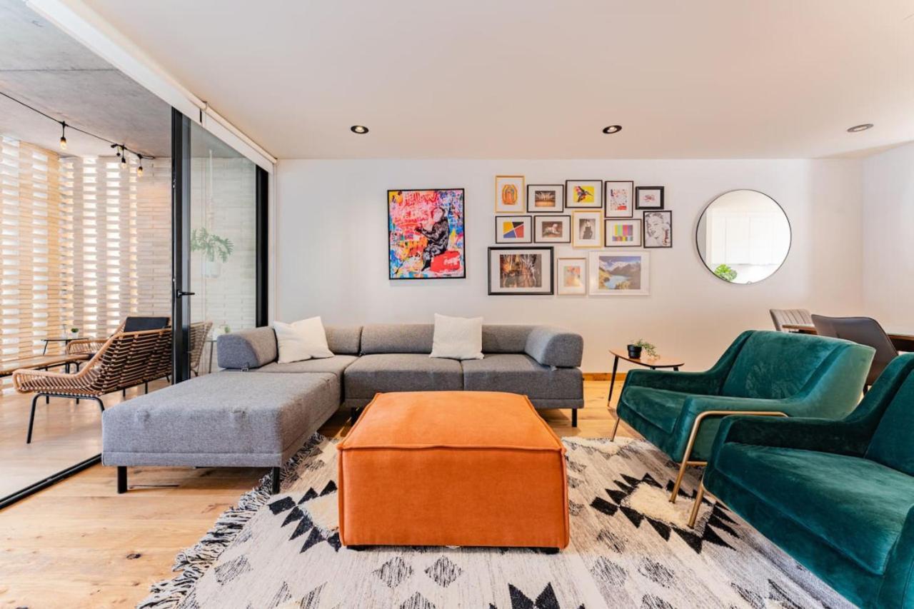 Spacious Art Filled Walk To Condesa Restaurants Holiday home