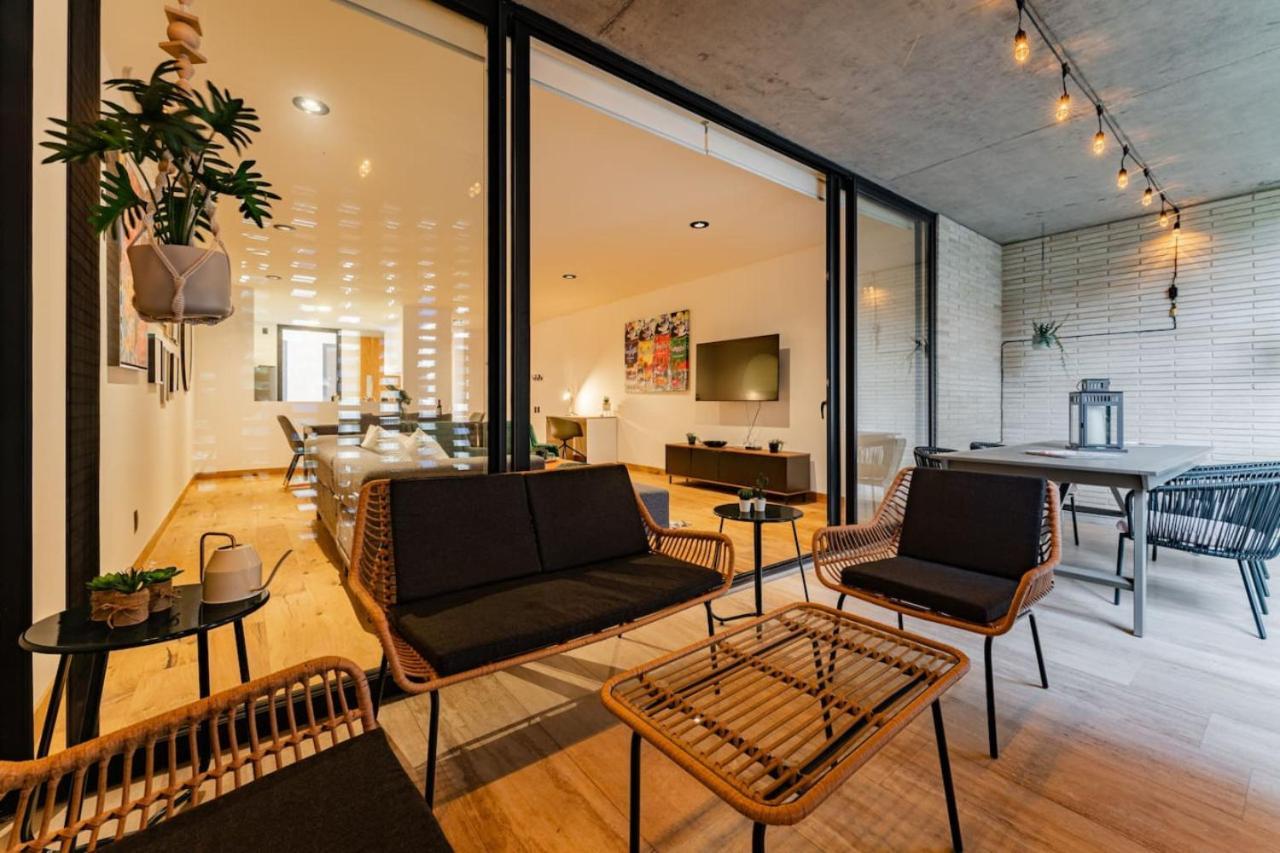 Spacious Art Filled Walk To Condesa Restaurants