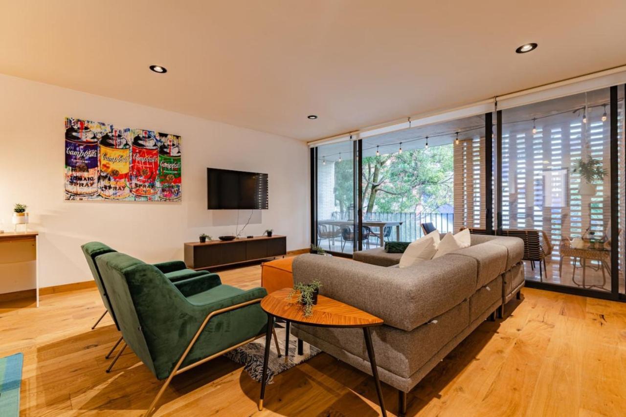Spacious Art Filled Walk To Condesa Restaurants Holiday home