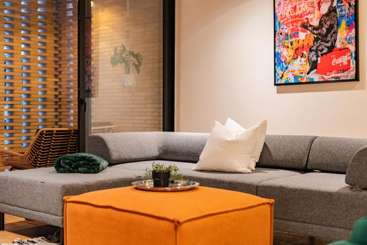 Spacious Art Filled Walk To Condesa Restaurants Holiday home *